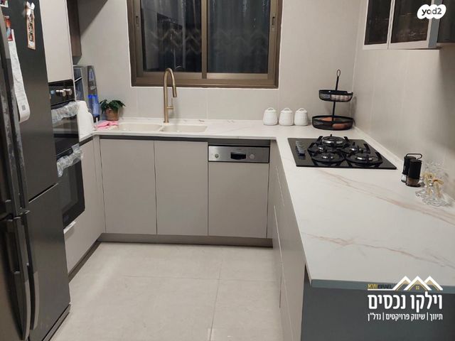 דירה, שדרות העצמאות, רמות בן צבי, יבנה