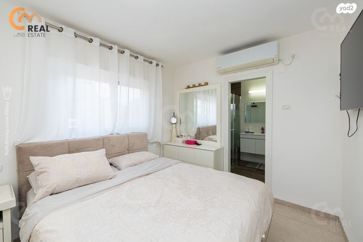 גג/ פנטהאוז, בת חן, רמת חן, חיפה