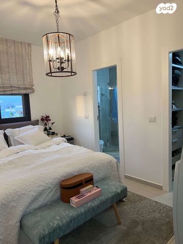 דירה, הצופים, נעורים, ראשון לציון