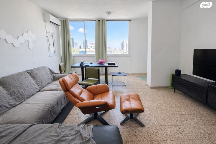 שכונת חשמונאים, מרכז העיר א