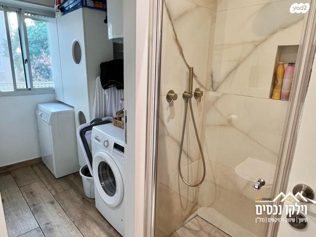 דירה, הצבעוני, נאות אשכול, יבנה