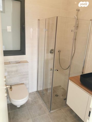 דירה, ארלוזורוב, אפרים, חדרה