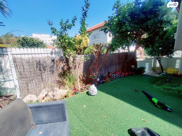 בית פרטי/ קוטג', הרצל, רעננה