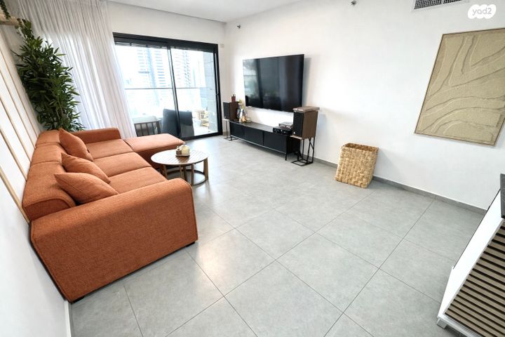 דירה, יוסף הגלילי 22, שכונת בן גוריון, מרכז העיר ג', רמת גן