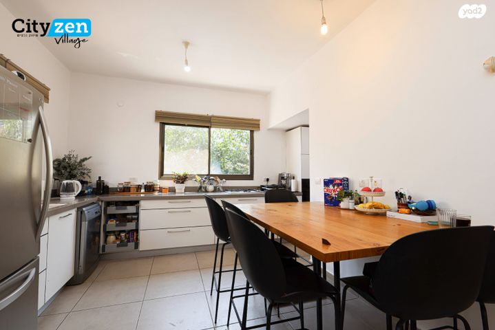 דו משפחתי, המושבה הירוקה, אבן יהודה