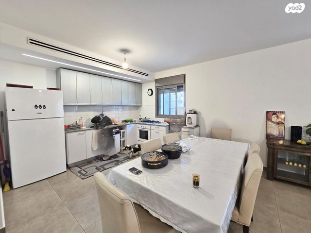 דירה, חיים חפר, קרית רבין, חולון