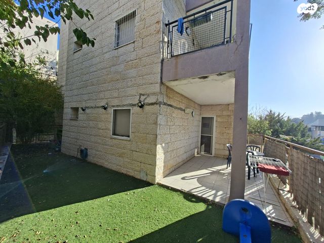 דירת גן, משואה, מודיעין מכבים רעות