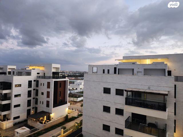 דירה, אריאל שרון, נווה שרון / שער העיר, נתיבות