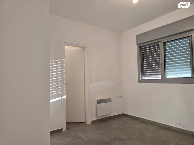 דירה, אדמונד סחייק, מלחה, מנחת, ירושלים