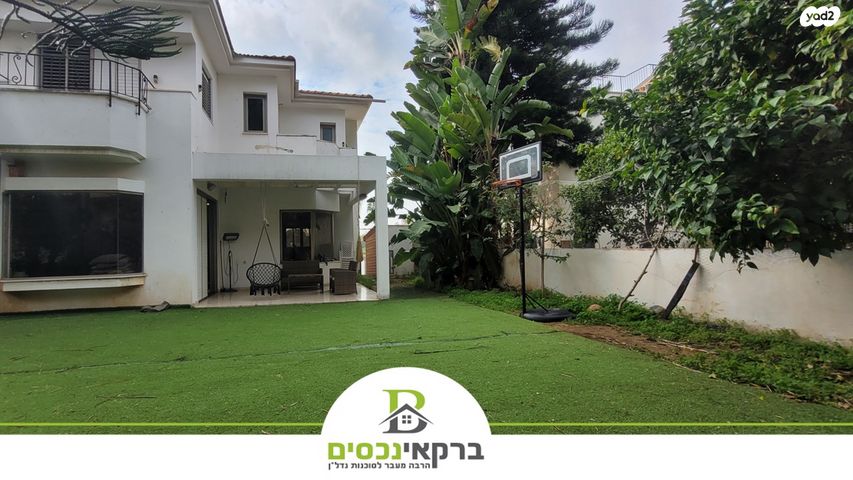 דו משפחתי, מתחם 11, הוד השרון