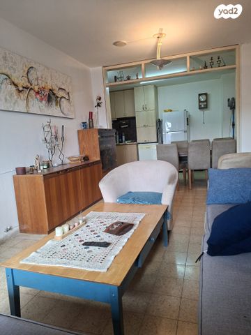 דירה, ארמון הנציב, תלפיות מזרח, ירושלים