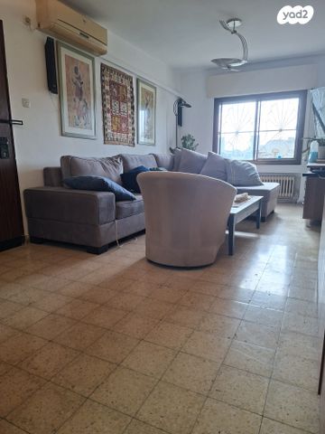 דירה, ארמון הנציב, תלפיות מזרח, ירושלים