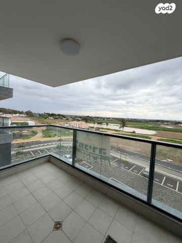 דירה, כרמי הנדיב, אחוזת רוטנר, קרית מלאכי