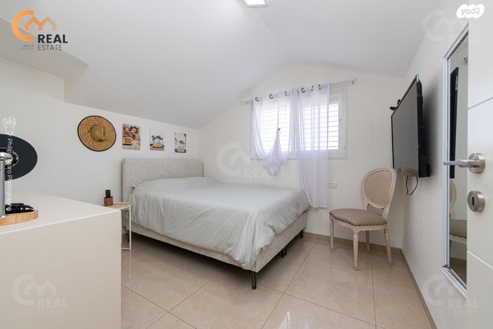 גג/ פנטהאוז, בת חן, רמת חן, חיפה