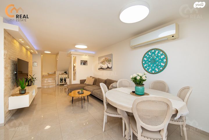 גג/ פנטהאוז, בת חן, רמת חן, חיפה