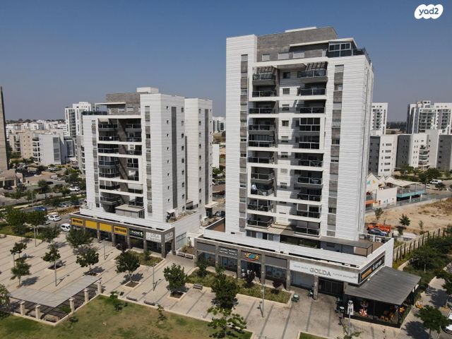 שקמים ואגמים