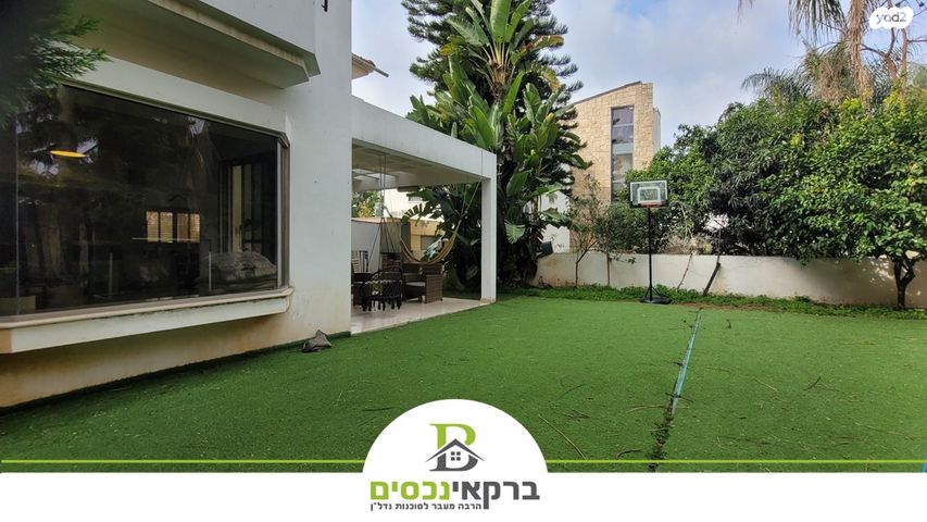 דו משפחתי, מתחם 11, הוד השרון