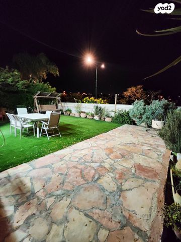 בית פרטי/ קוטג', יצחק ולבר 55, נאות לון, באר שבע