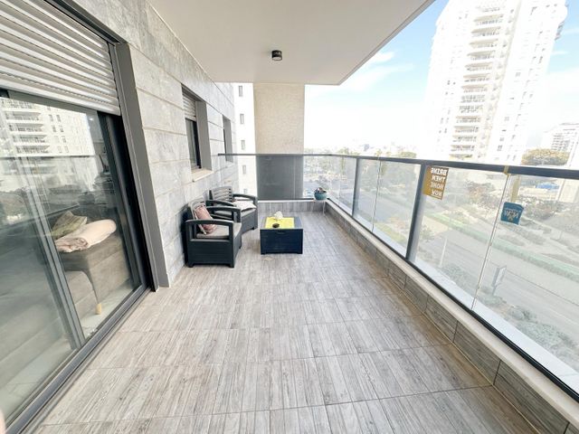 אבשלום גיסין 