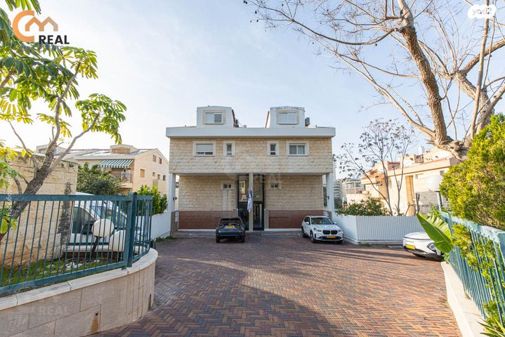 גג/ פנטהאוז, בת חן, רמת חן, חיפה