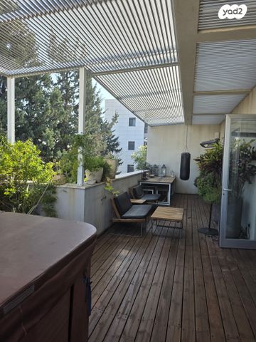 גג/ פנטהאוז, העמל, הדר, רמת השרון