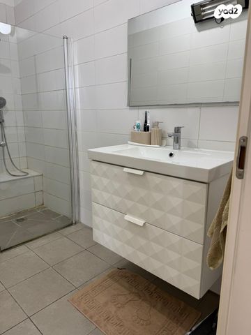 דירה, דרך שלמה, גבעת הרצל, אזור המלאכה יפו, תל אביב יפו