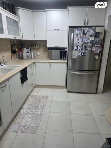 דירה, גיורא יוספטל 8, גיורא, רמלה