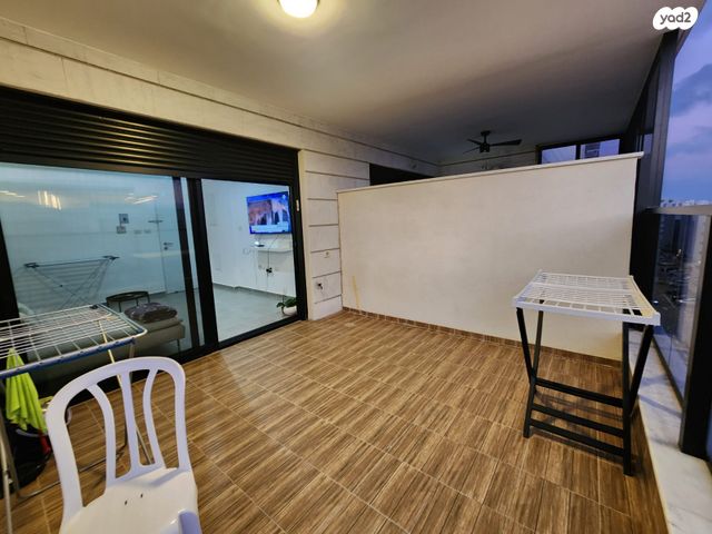 דירה, אריאל שרון, נווה שרון / שער העיר, נתיבות