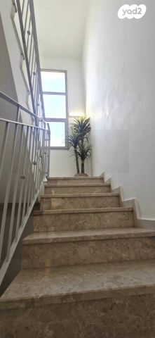 בית פרטי/ קוטג', אורי בן ארי, פסגת זאב, ירושלים