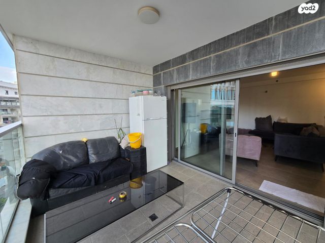 דירה, חיים חפר, הרקפות, ראשון לציון