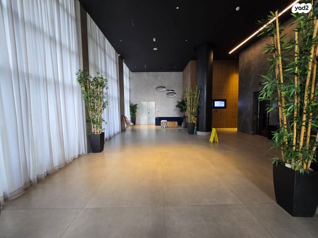 דירה, חיים חפר, הרקפות, ראשון לציון