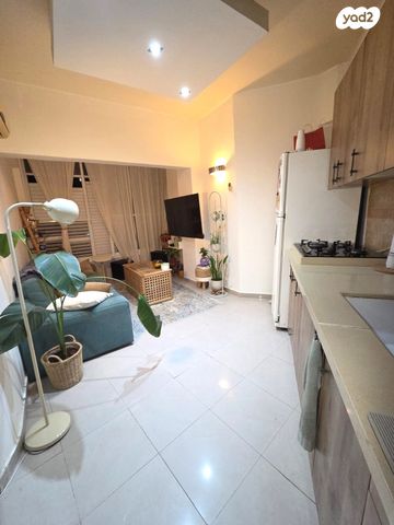 שכונת יהלום, מרכז העיר ב