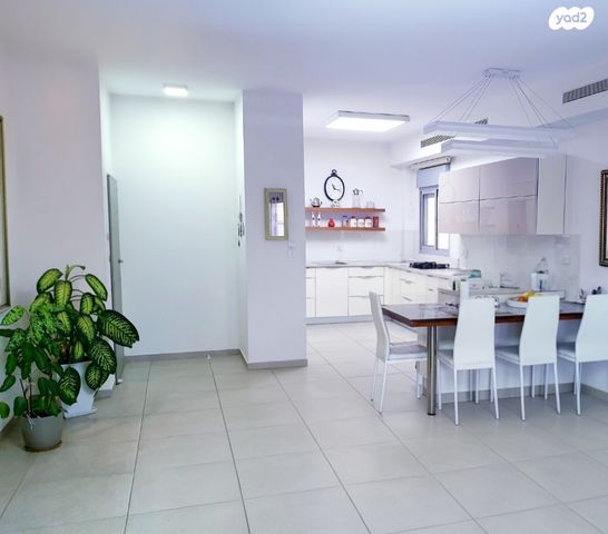 דירה, אהרון מסקין, כפר גנים ג, פתח תקווה