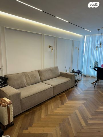 דירה, ז'בוטינסקי 6, עצמאות יוספטל, בת ים