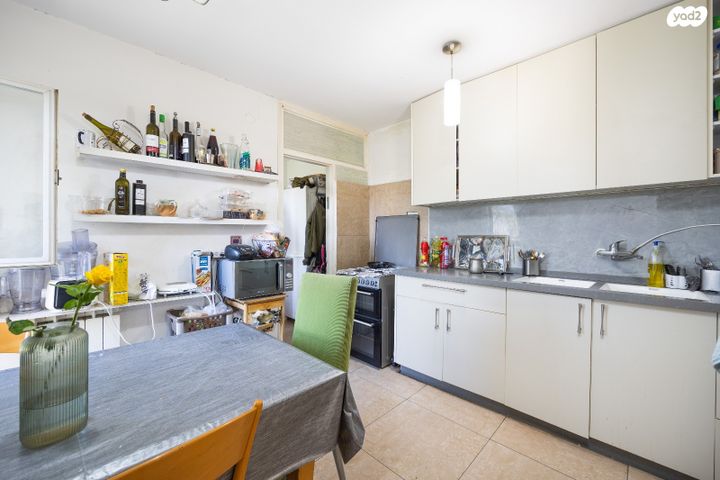 דירה, ארמון הנציב, תלפיות מזרח, ירושלים