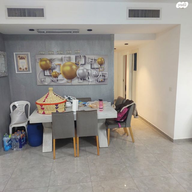 דירה, התורמוס, קרית ראשון, ראשון לציון