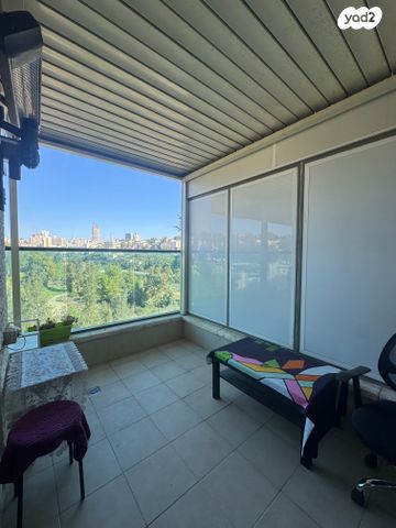 דירה, ניסן הרפז, בית הכרם, רמת בית הכרם, ירושלים