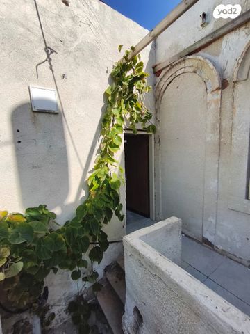 דירה, יוחנן הקדוש, ואדי נסנאס, חיפה