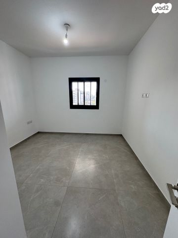 דירה, נווה זמר, רעננה