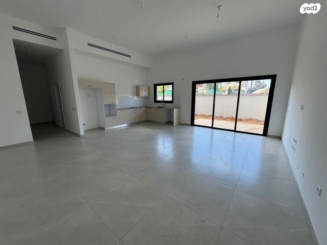 דירת גן, נווה זמר, רעננה