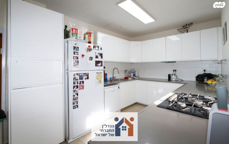 דירה, מעוז, כפר סבא