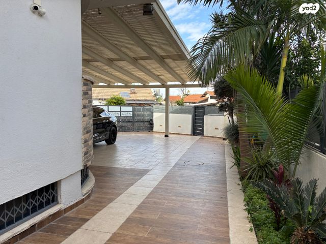 בית פרטי/ קוטג', בית דגן, בית דגן