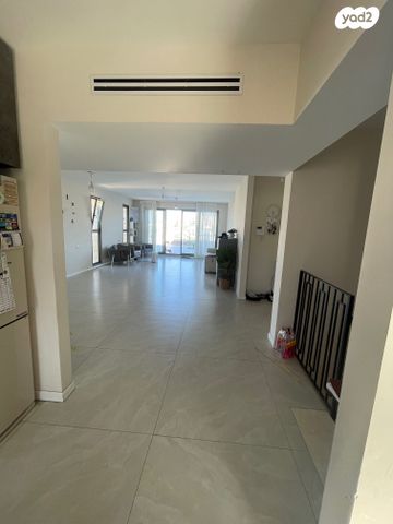 גג/ פנטהאוז, רבי ברכיה, נתיבות ישראל / רמת בית שמש ד-4, בית שמש