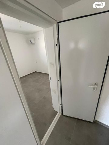 דירה, יעקב פיכמן, ח-501, חולון