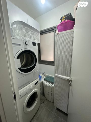 דירה, דליה רביקוביץ 8, נאות שמיר, יבנה