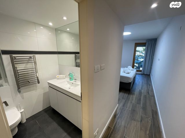 דירה, דוד המלך 14, טלביה, קוממיות, ירושלים