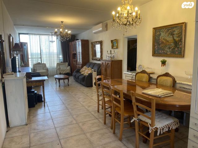 דירה, שדרות ירושלים 5, קרית ים  א', קרית ים