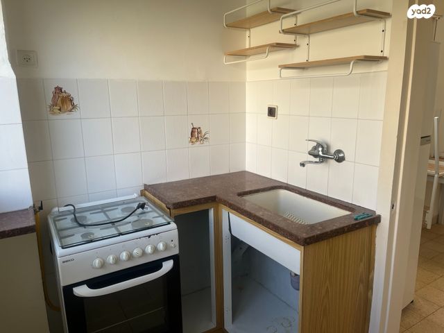 דירה, התיכון 47, נווה שאנן, חיפה