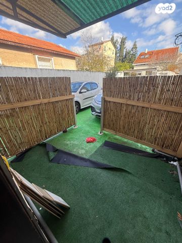 יחידת דיור, עלייה, כפר סבא