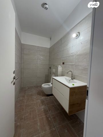 דירה, סמדר 2, שכונת הותיקים, רמת גן